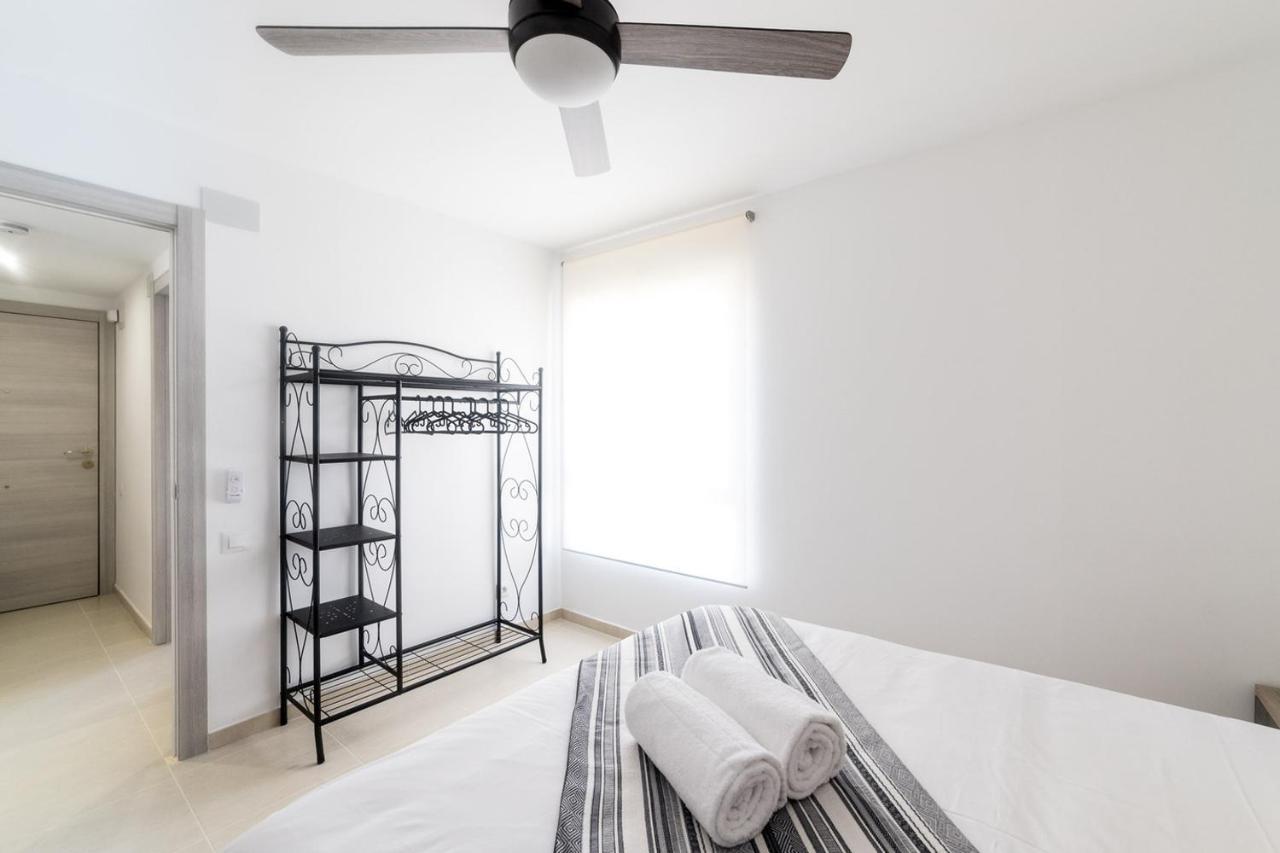 Moonkey - Luminoso Apartamento Girasoles Benidorm Kültér fotó