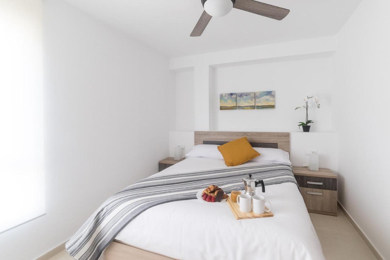 Moonkey - Luminoso Apartamento Girasoles Benidorm Kültér fotó